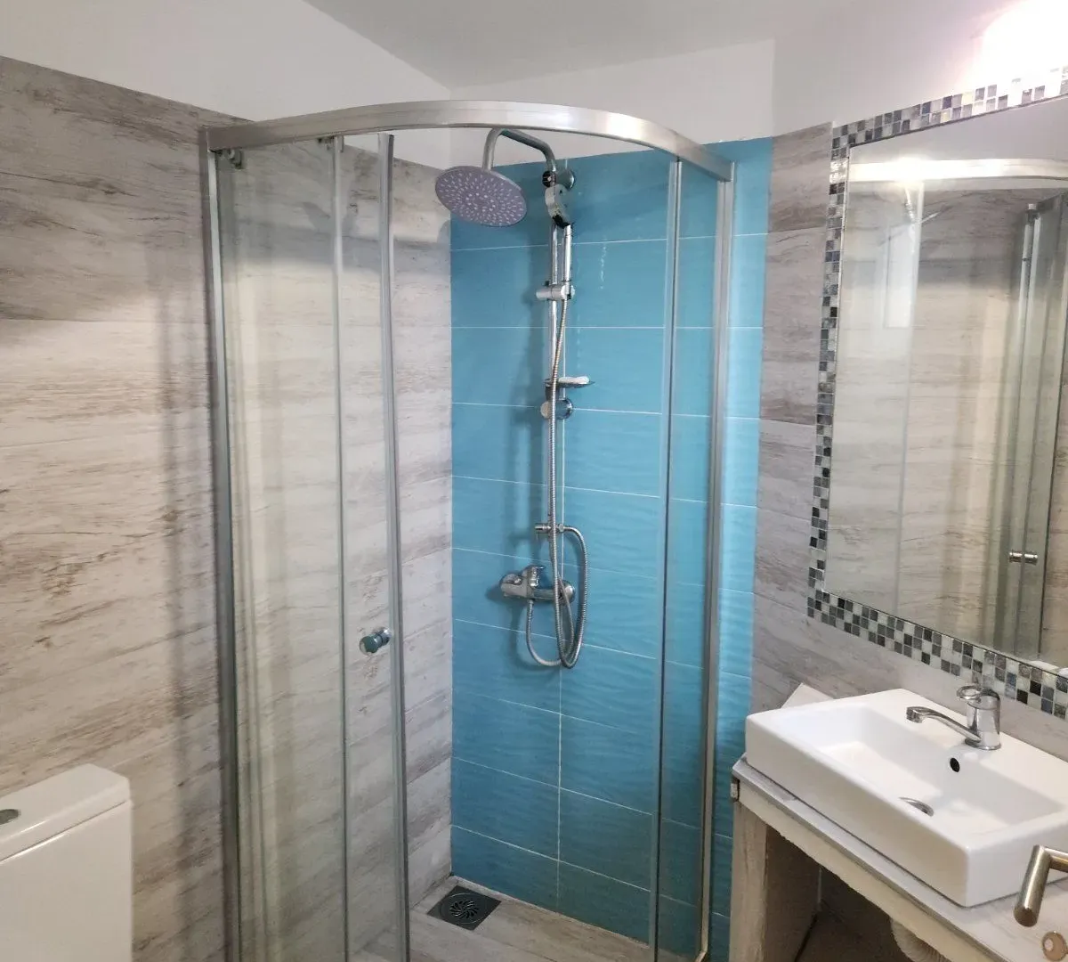 Prodaja, jednosoban stan, 50m², Hladna Uvala, Bar