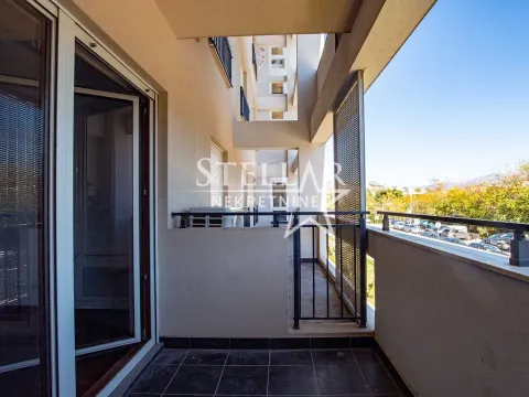 Izdavanje, poslovni prostor, 96m², Master Kvart, Podgorica - image 4