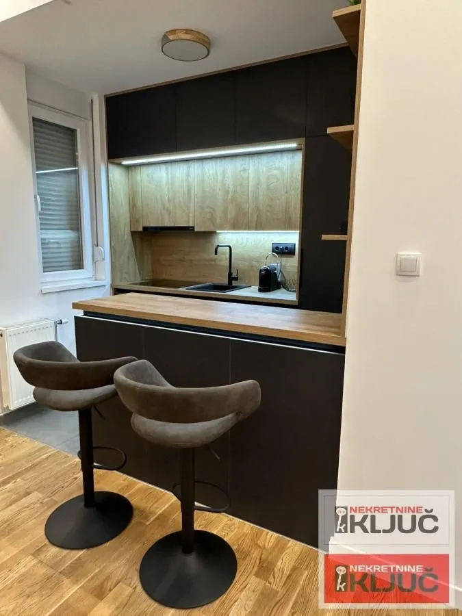 Prodaja, jednosoban stan, 42m², Petrovaradin, Novi Sad