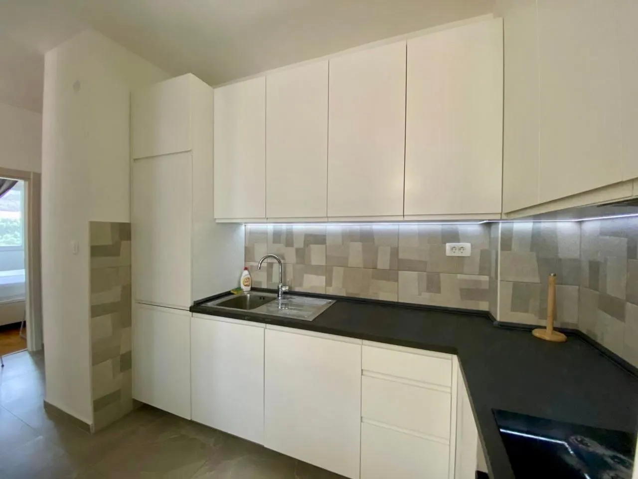 Sale, two bedroom apartment, 58m², Bečići, Budva
