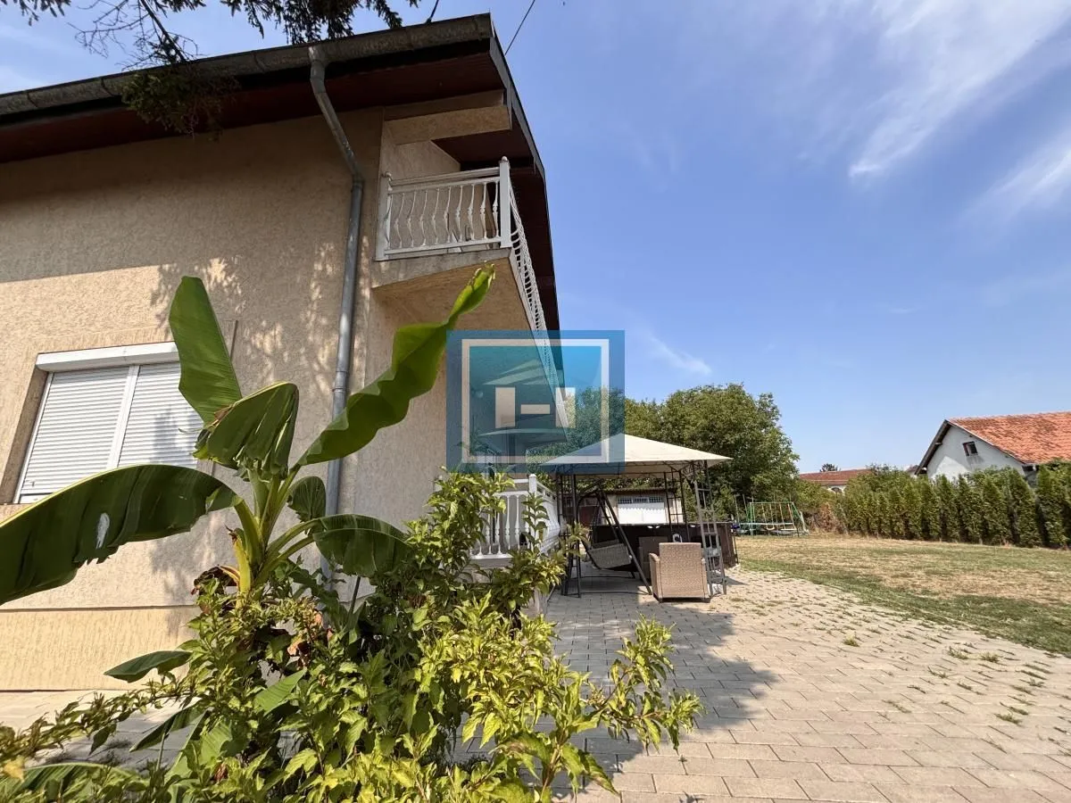 Prodaja, kuća, 280m², Rakitovo, Jagodina
