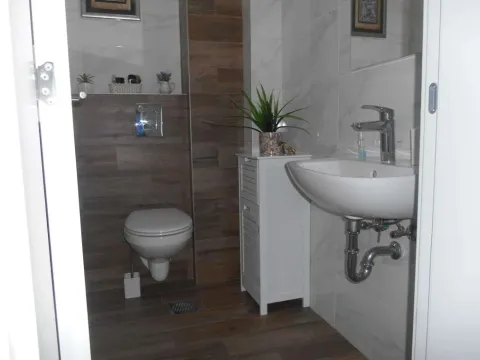 Prodaja, trosoban stan, 75m², Novi Sad, Srbija - image 10