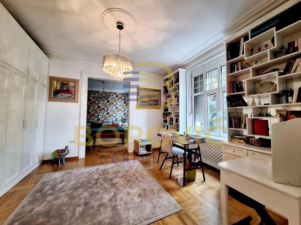 Prodaja, trosoban stan, 90m², Stari Grad, Beograd