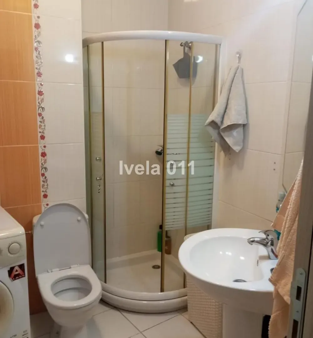 Prodaja, dvosoban stan, 40m², Đeram Pijaca, Beograd
