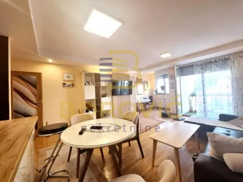 Prodaja, trosoban stan, 85m², Vukov Spomenik, Zvezdara Sve Podlokacije - image 3