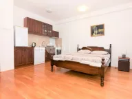 Rent, studio apartment, 37m², 1 maj, Podgorica - image 1