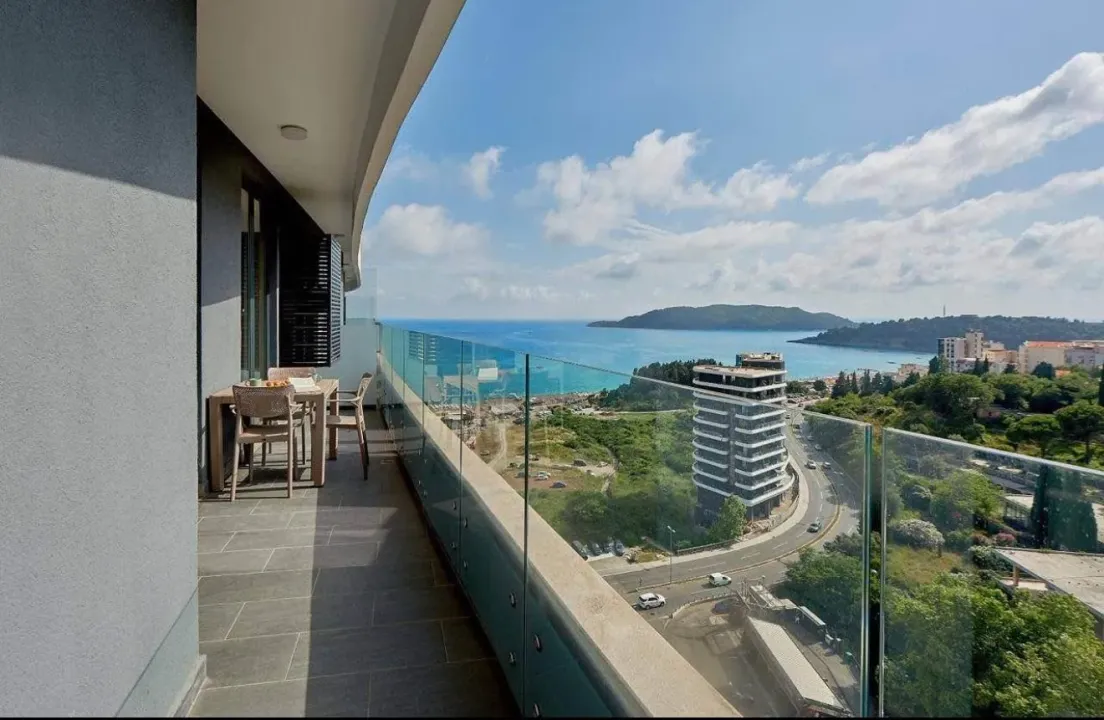 Prodaja, dvosoban stan, 66m², Bečići, Budva