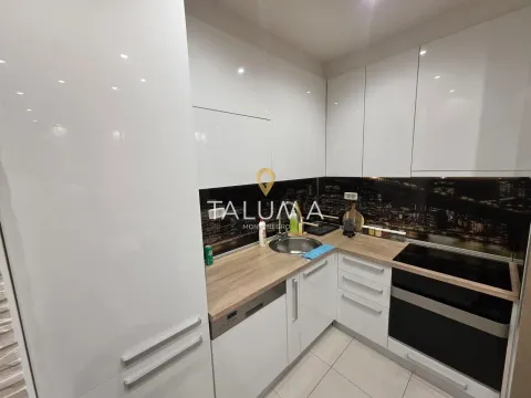 Izdavanje, jednosoban stan, 43m², City Kvart, Podgorica - image 4