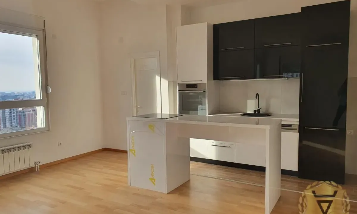 Rent, three bedroom apartment, 76m², Đeram Pijaca, Beograd