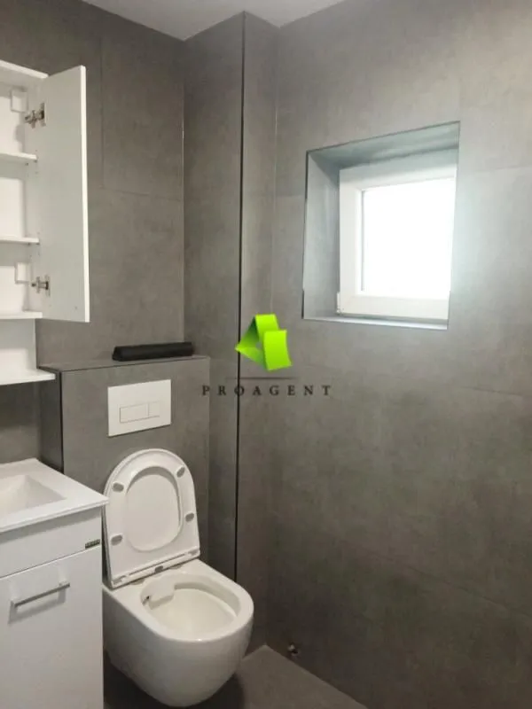 Rent, office space, 85m², Medijana, Niš