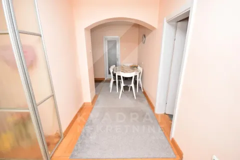 Prodaja, četvorosoban stan, 92m², Lepa Kata, Podgorica - image 4
