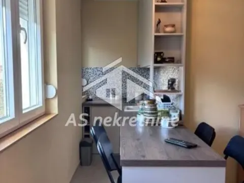 Izdavanje, dvosoban stan, 38m², Stari Grad, Beograd - image 4