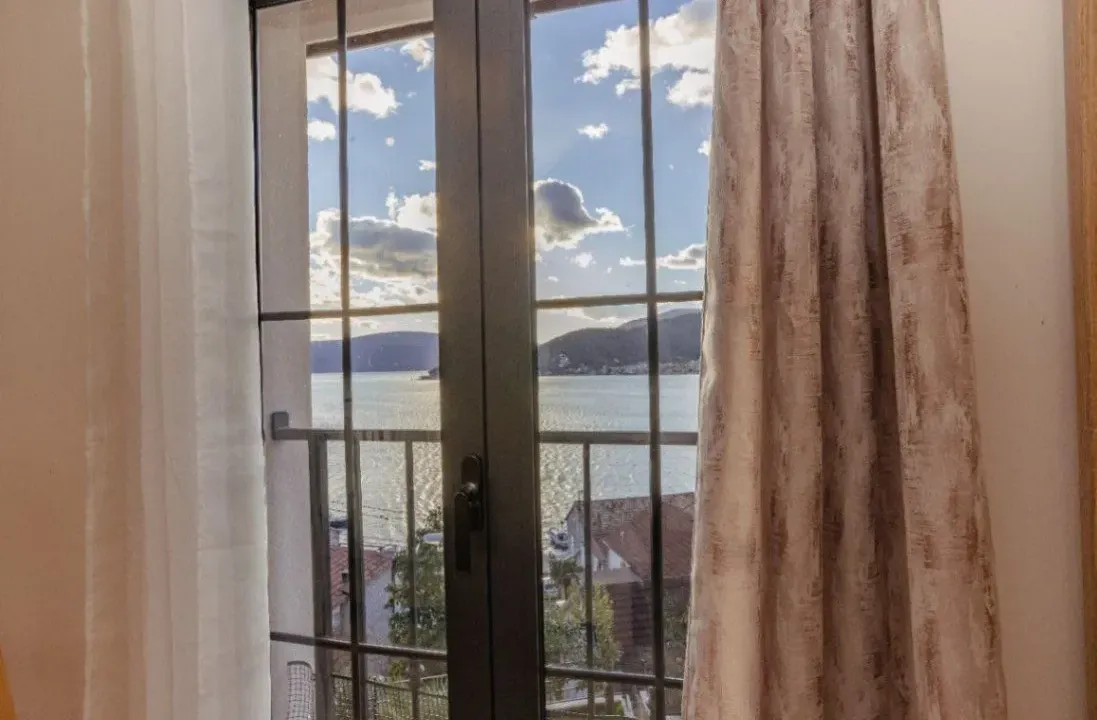 Prodaja, kuća, 100m², Lepetani, Tivat