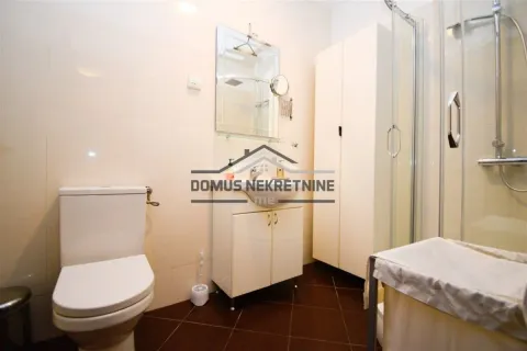 Rent, two bedroom apartment, 75m², Gorica C, Podgorica - image 15