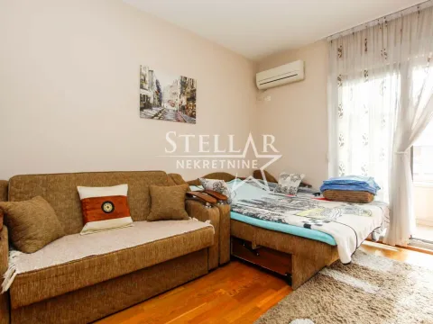 Izdavanje, garsonjera, 30m², City Kvart, Podgorica - image 2