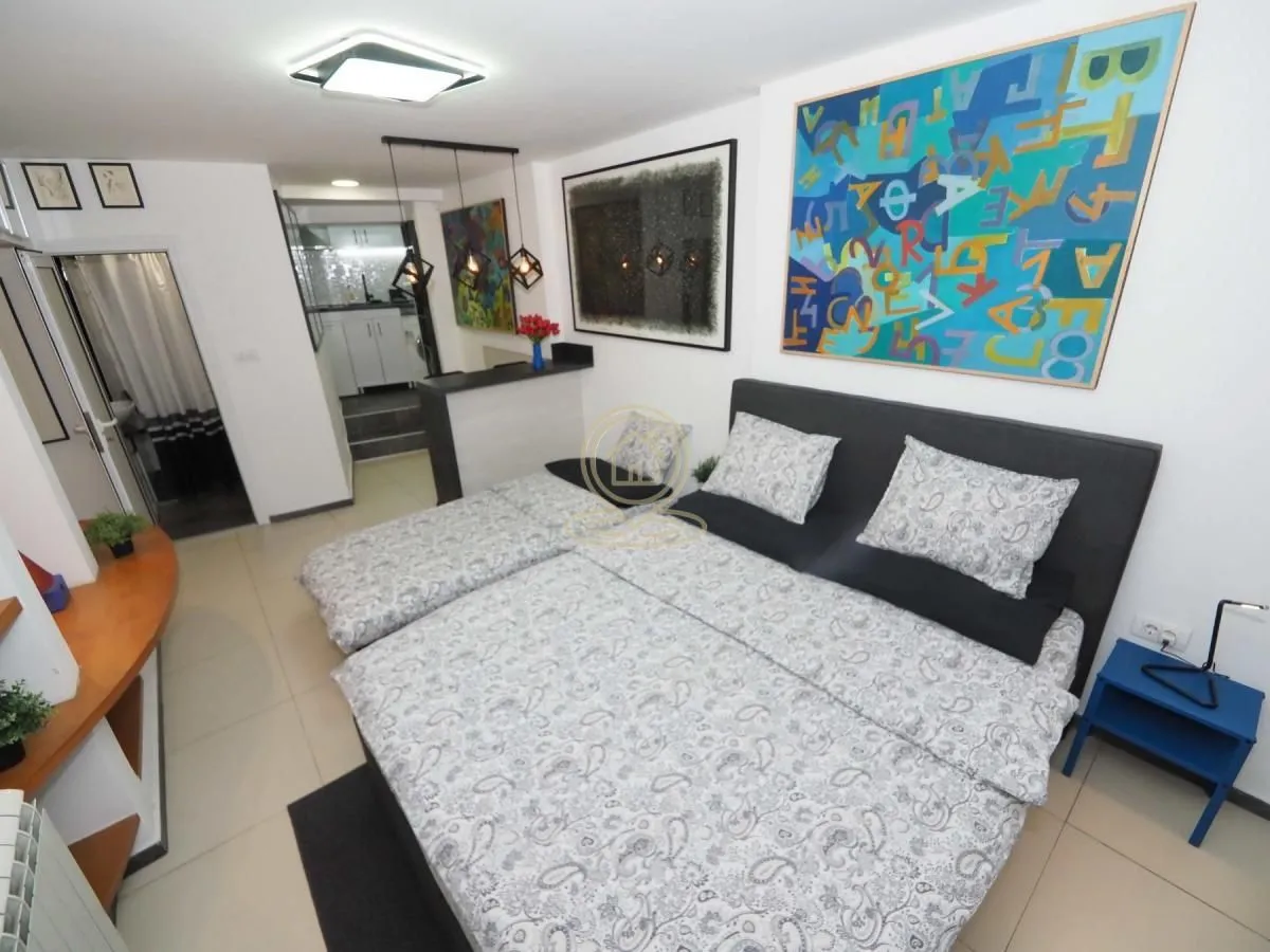 Rent, one bedroom apartment, 31m², Stari Grad, Beograd