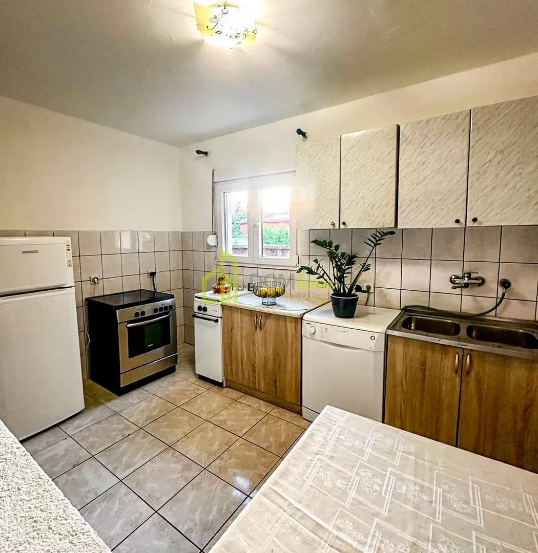 Rent, house, 160m², Gornja Gorica, Podgorica