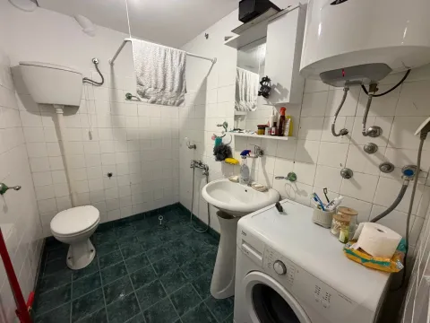 Izdavanje, jednosoban stan, 55m², Baston, Podgorica - image 9