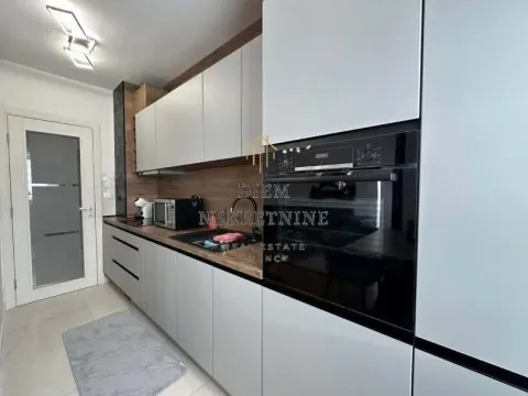 Izdavanje, dvosoban stan, 69m², Central Point, Podgorica - image 12