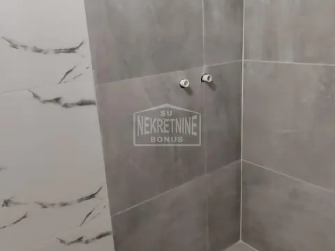 Prodaja, trosoban stan, 76m², Centar, Subotica - image 10