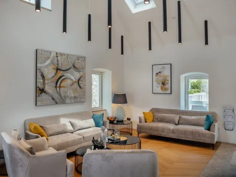 Izdavanje, kuća, 170m², Donja Lastva, Tivat - image 6