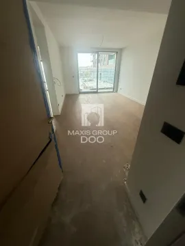 Empty unfinished room under construction with a view of the terrace. - image 7