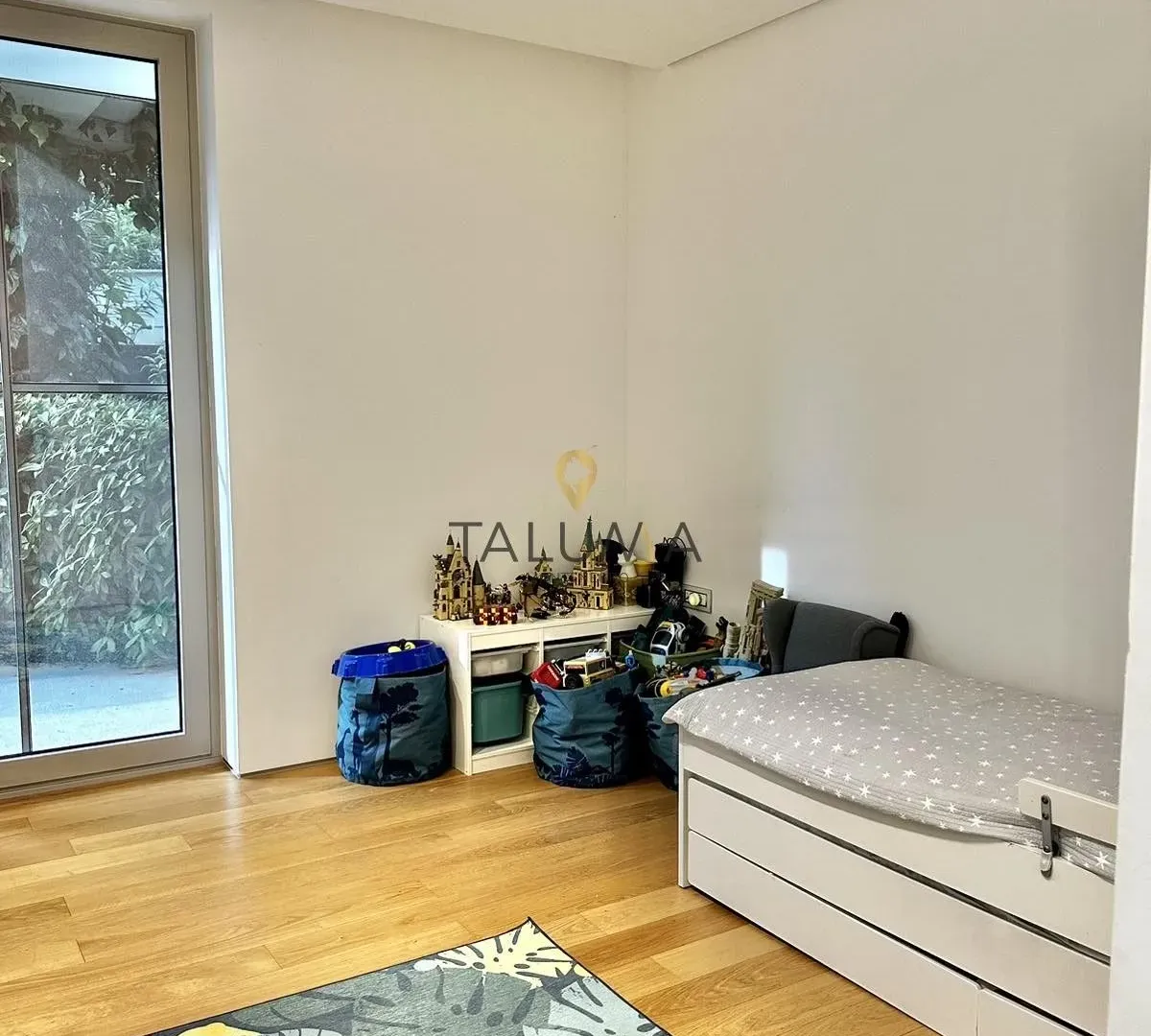 Prodaja, dvosoban stan, 159m², Centar, Budva