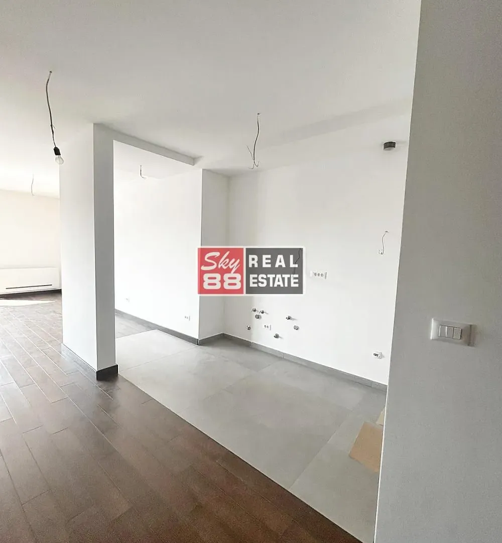 Sale, four bedroom apartment, 126m², Kalenić Pijaca, Vračar Sve Podlokacije