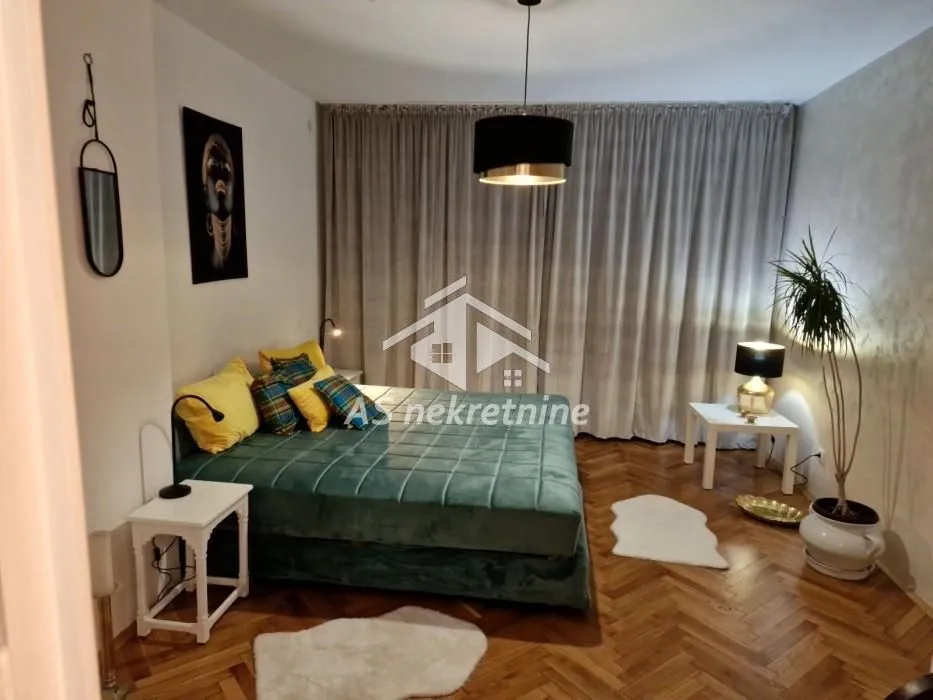 Rent, three bedroom apartment, 73m², Slavija, Vračar Sve Podlokacije