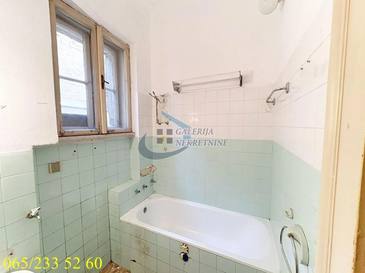 Sale, four bedroom apartment, 91m², Stari Grad, Beograd