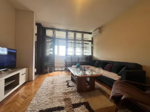 Rent, one bedroom apartment, 40m², Stari Aerodrom, Podgorica - image 1