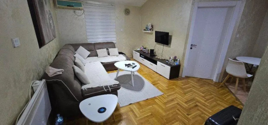 Prodaja, jednosoban stan, 43m², 1 maj, Podgorica