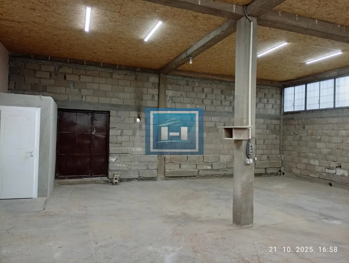 Rent, office space, 200m², Paraćin, Srbija
