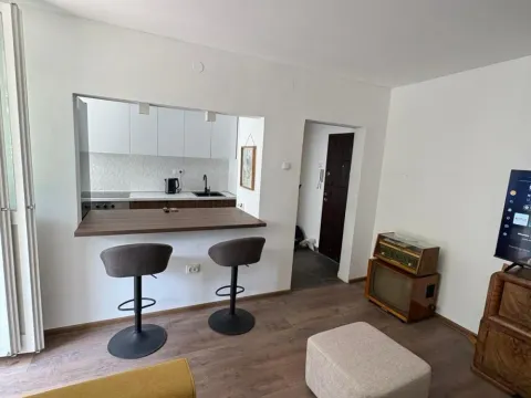 Prodaja, trosoban stan, 73m², Zvezdara Sve Podlokacije, Beograd - image 2
