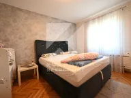 Sale, house, 200m², Zelenika, Podgorica - image 9