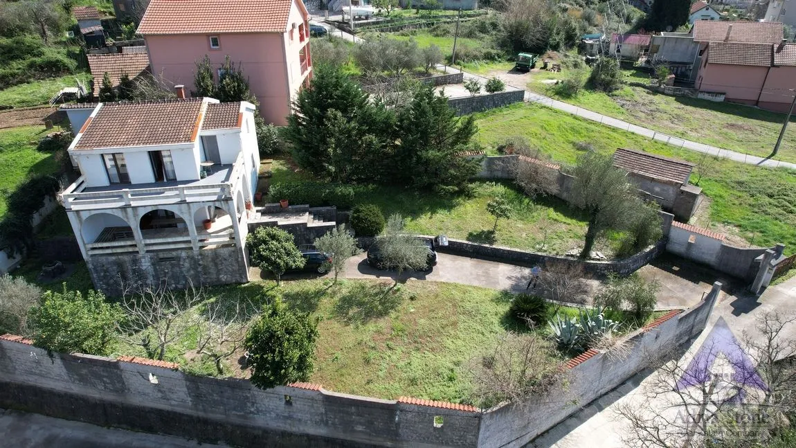 Prodaja, kuća, 225m², Seljanovo, Tivat