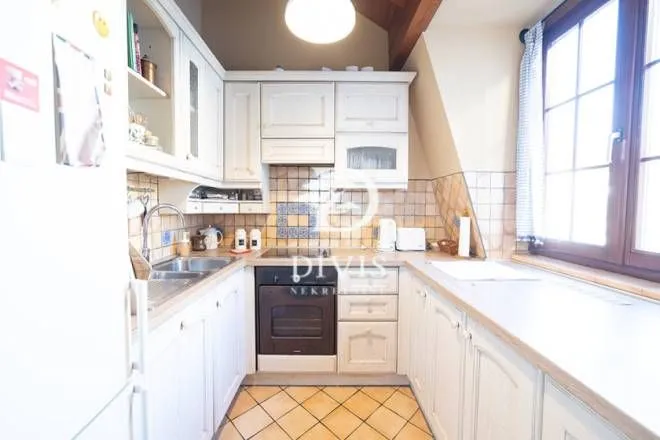 Rent, three bedroom apartment, 192m², Dorćol Sve Podlokacije, Beograd