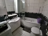 Izdavanje, trosoban stan, 76m², Stari grad, Novi Sad - image 8