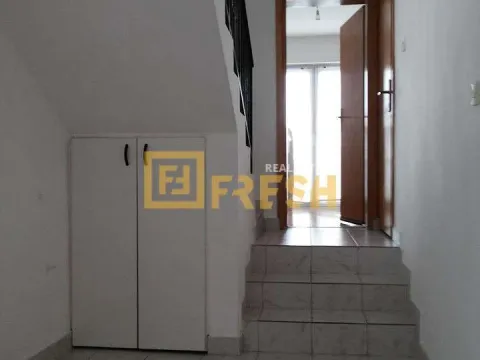 Sale, house, 350m², Stari Aerodrom, Podgorica - image 8