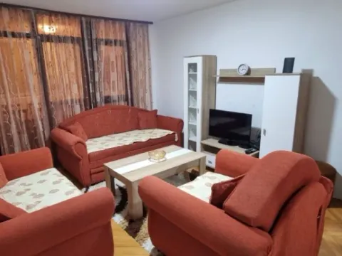 Prodaja, dvosoban stan, 65m², Makedonsko naselje, Bar