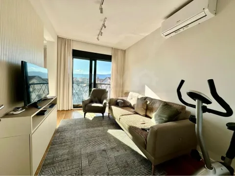 Izdavanje, dvosoban stan, 67m², Tivat, Crna Gora - image 12