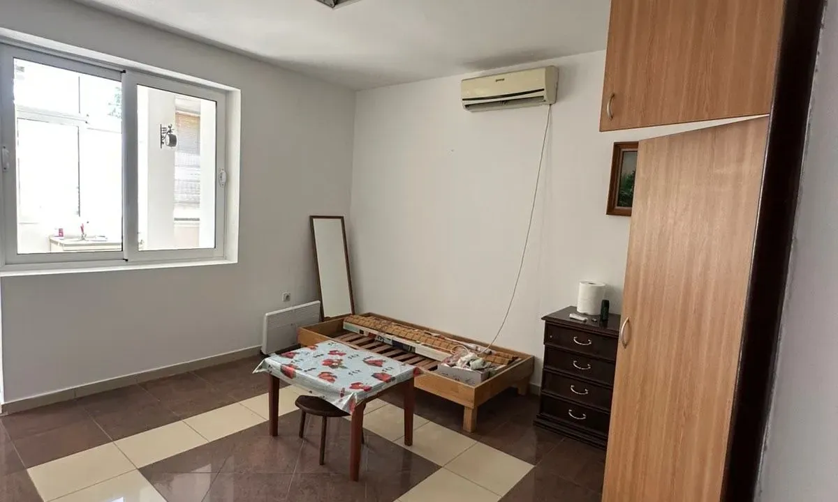 Rent, studio apartment, 31m², Centar, Bar
