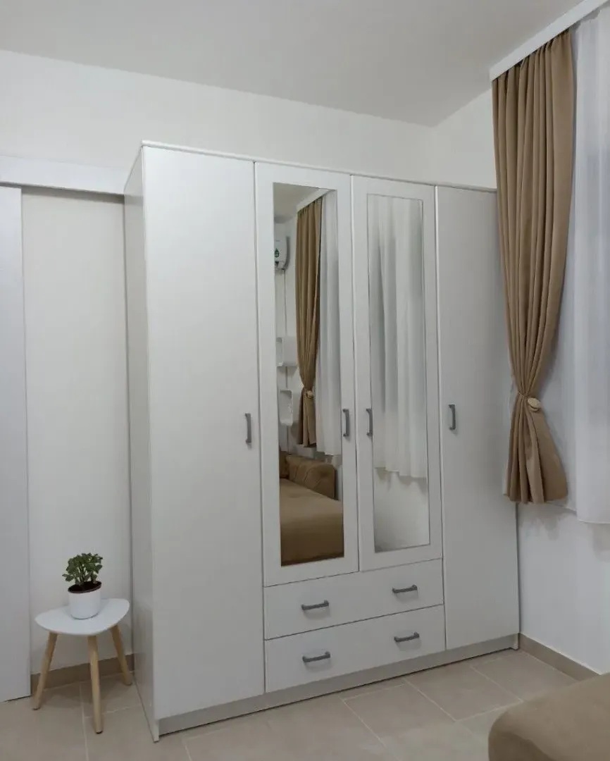 Prodaja, garsonjera, 24m², Gintaš, Podgorica