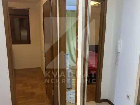 Rent, one bedroom apartment, 45m², Stari Aerodrom, Podgorica - image 6
