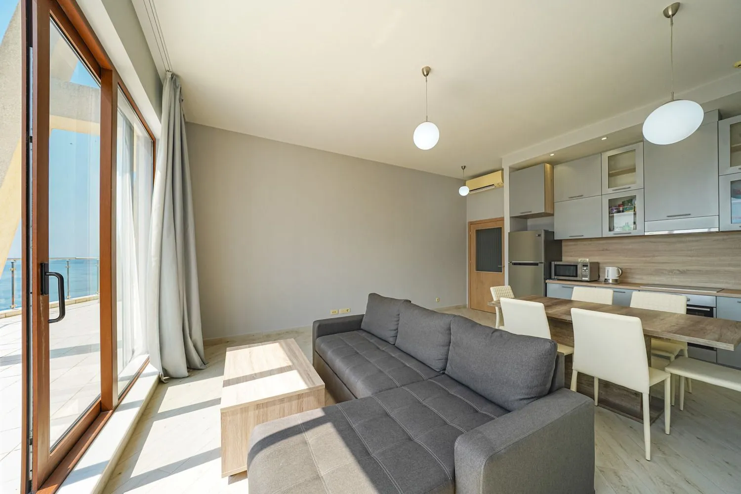 Prodaja, dvosoban stan, 96m², Bečići, Budva