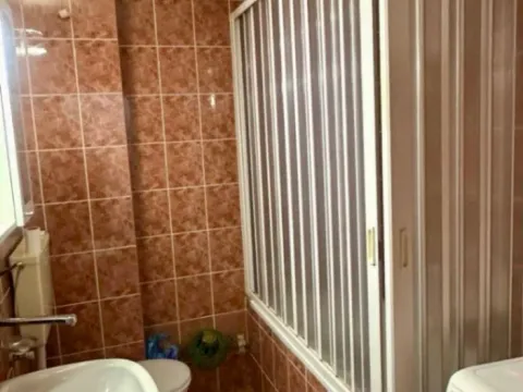 Izdavanje, jednosoban stan, 40m², Centar, Podgorica - image 4