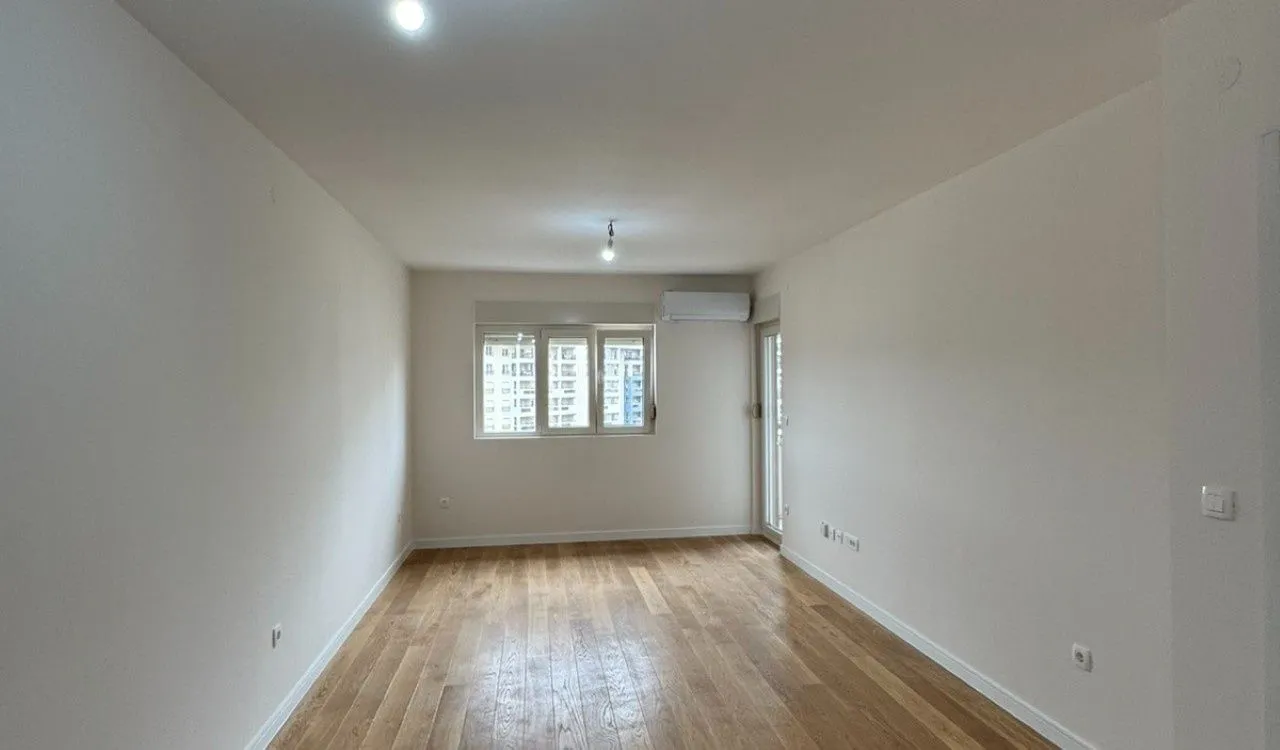Rent, one bedroom apartment, 49m², Central Point, Podgorica