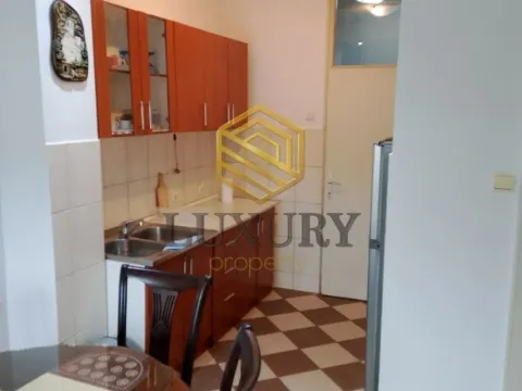 Izdavanje, dvosoban stan, 75m², Tuški Put, Podgorica - image 3