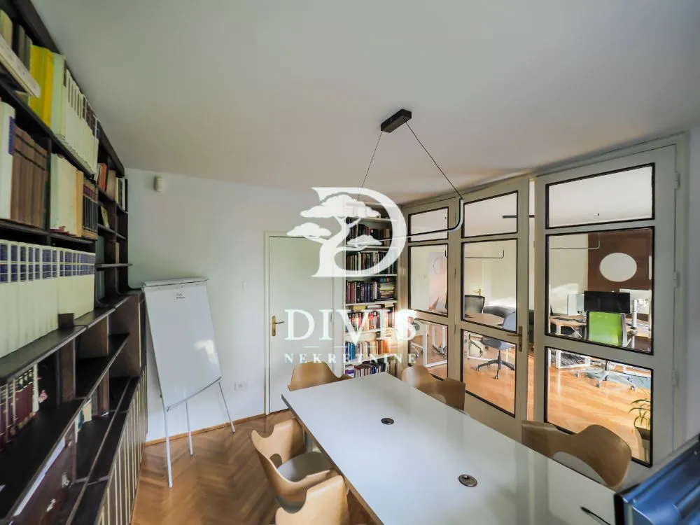 Rent, apartment, 108m², Senjak, Beograd