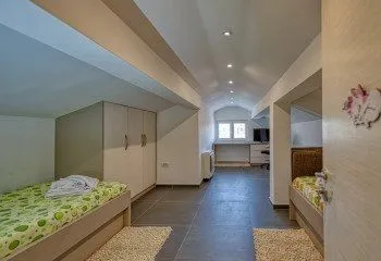 Izdavanje, trosoban stan, 120m², Seljanovo, Tivat - image 10